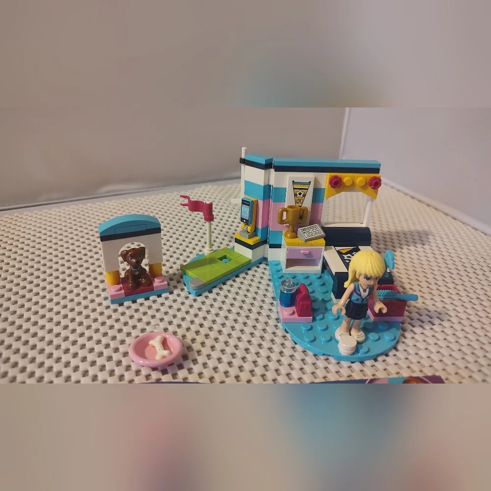 Lego Friends 41328 Stephanie's Bedroom